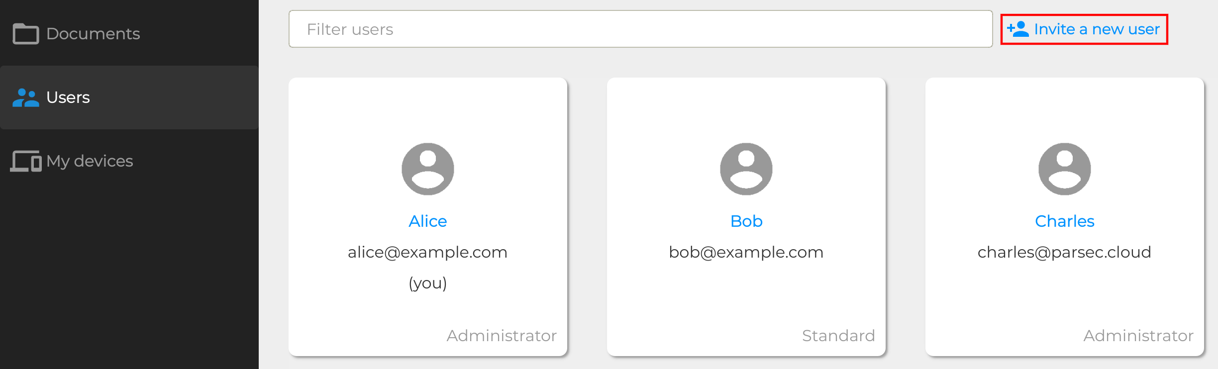 Cliquer sur ``Invite un utilisateur``